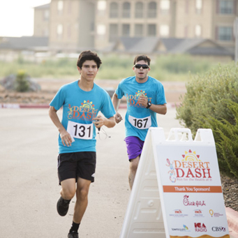 desert dash runners Photo
